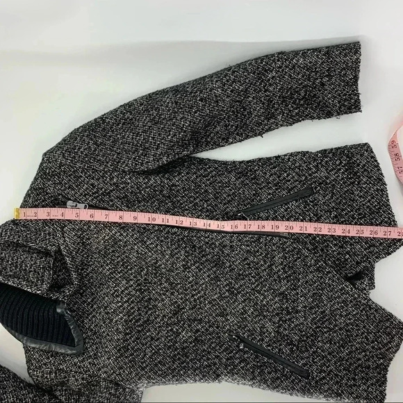 Trina Turk Boucle Tweed Moto zip jacket with leather trim - Picture 7 of 7